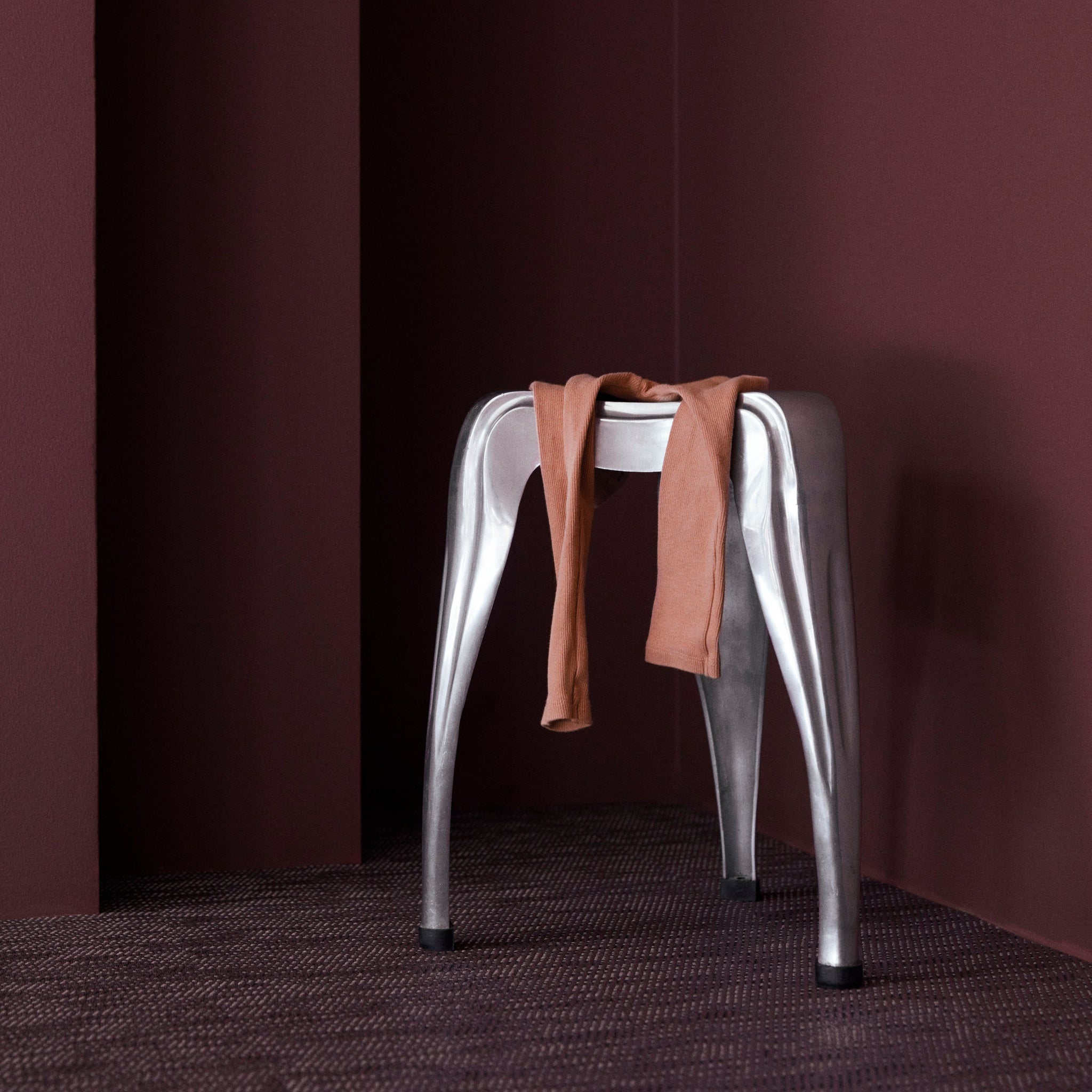 Väggfärg Aubergine 07