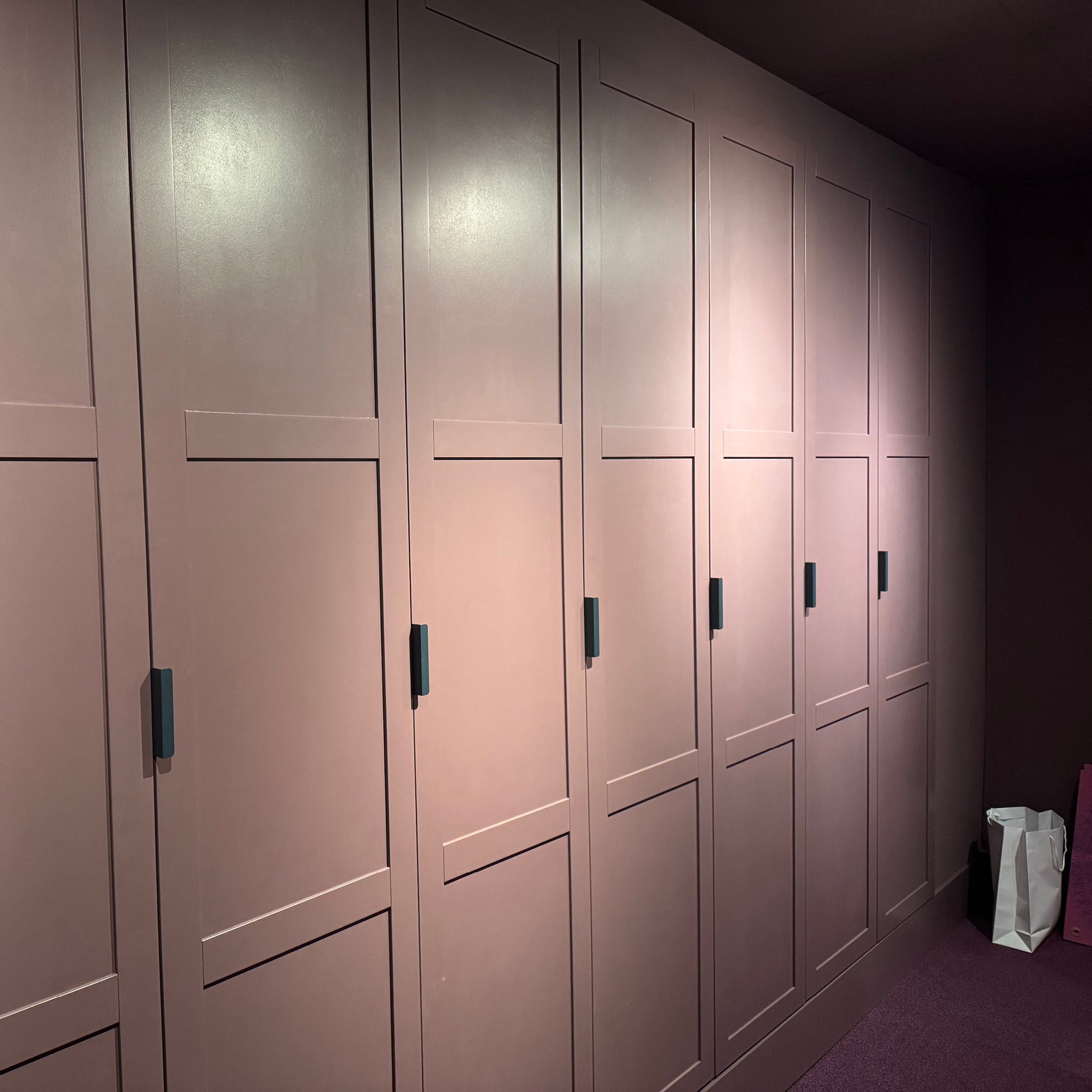 Snickerifärg Aubergine 07